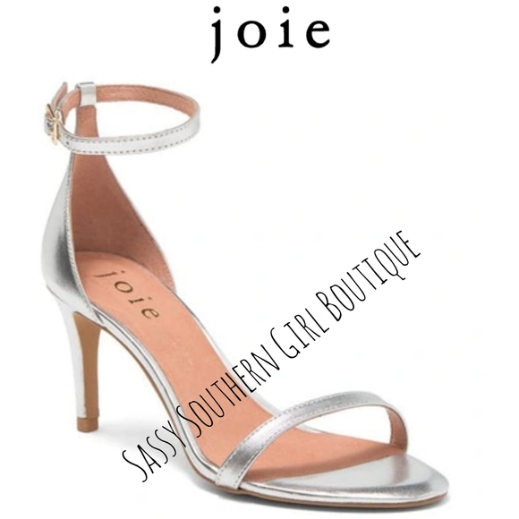 🆕⭐joie silver ankle strap sandals